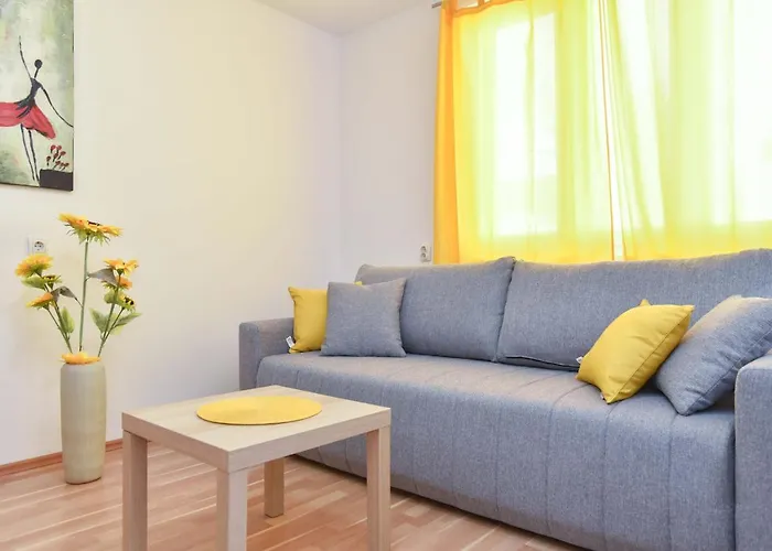 Apartment Near Old Town