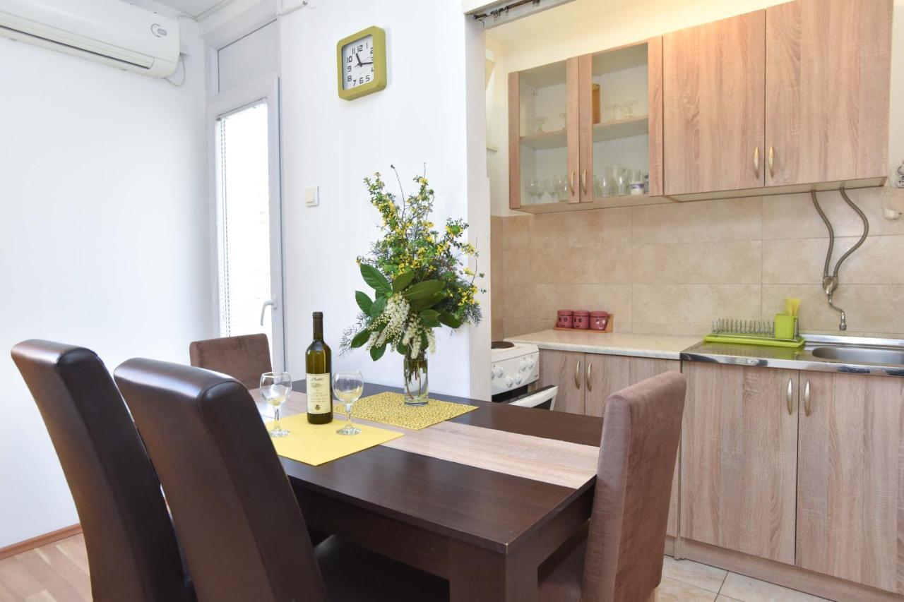 Апартаменти Near Old Town Будва